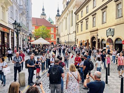 Pronájem obchodního prostoru 16 m²