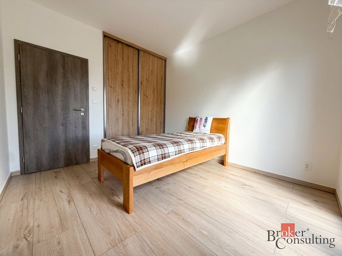 Pronájem bytu 2+kk 47 m² – fotografie 5