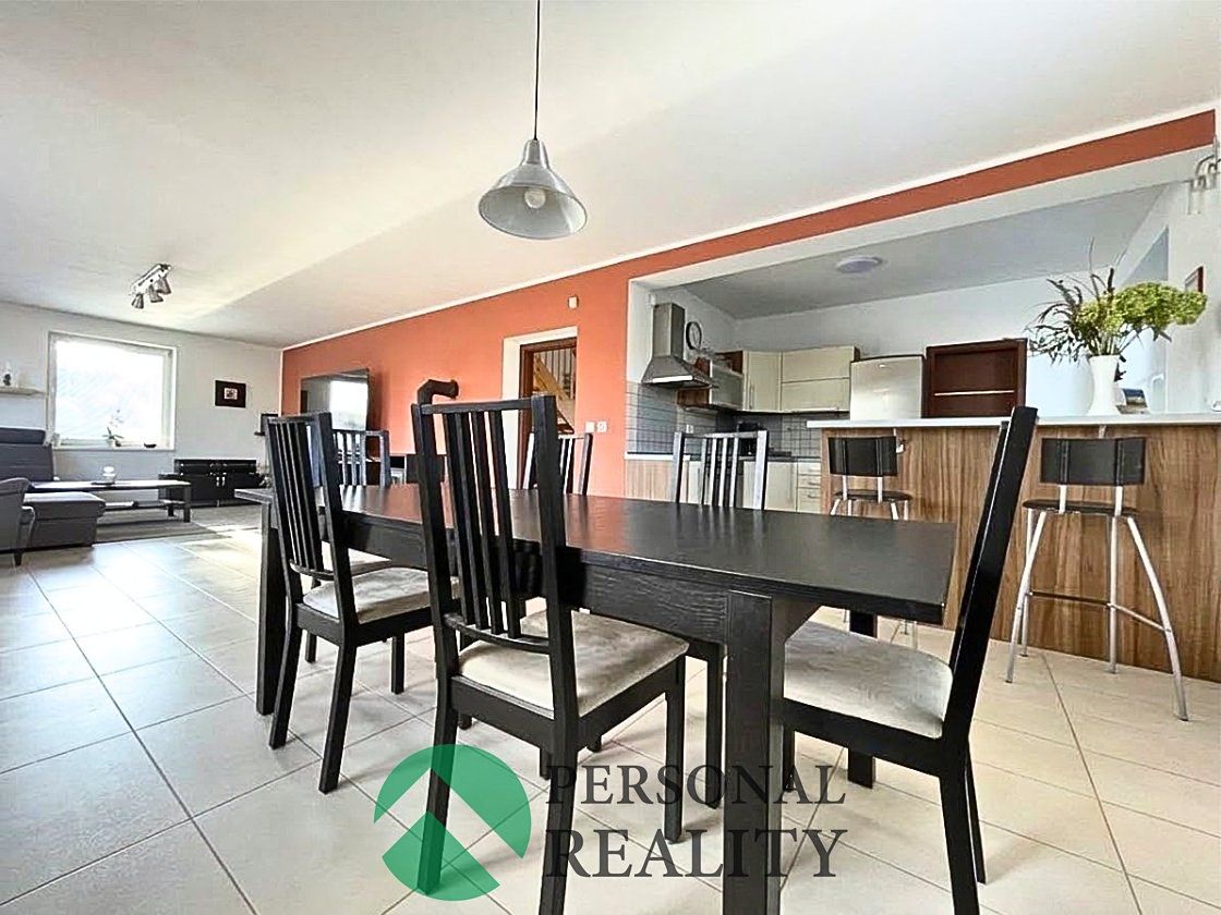 Prodej rodinného domu 154 m², pozemek 794 m² – fotografie 5