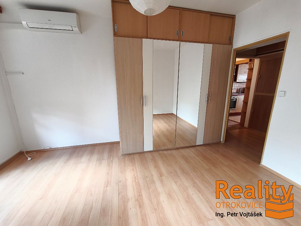 Pronájem bytu 2+1 56 m² – fotografie 5