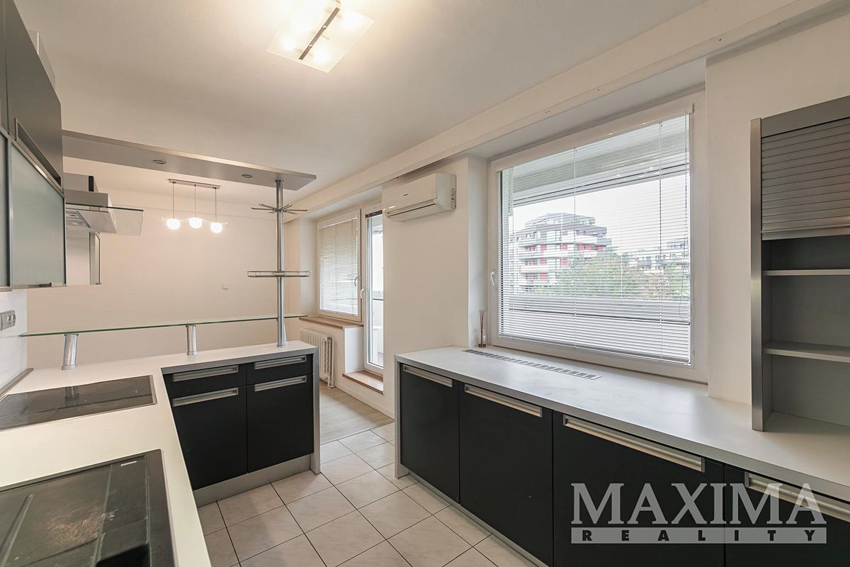 Pronájem bytu 3+kk 75 m² – fotografie 3
