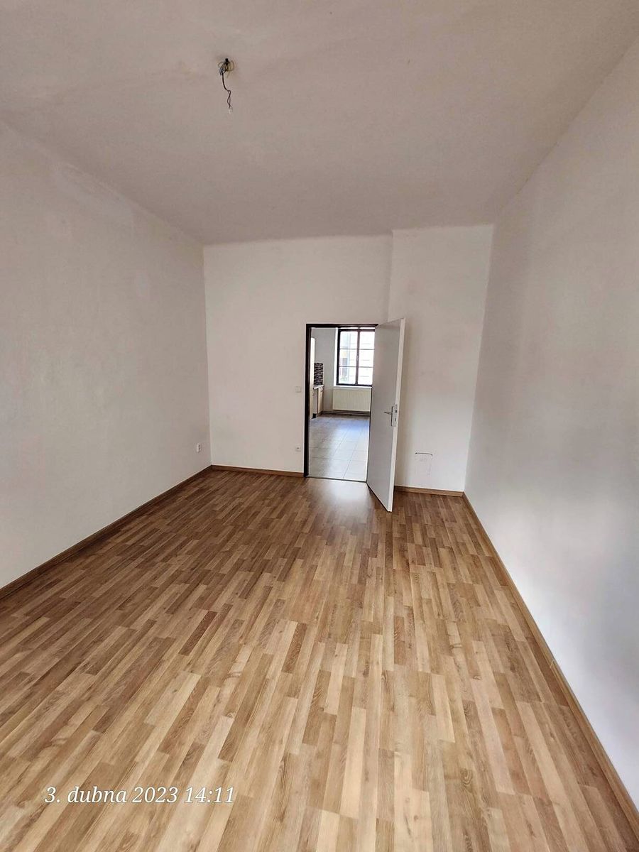 Pronájem bytu 3+1 86 m² – fotografie 2