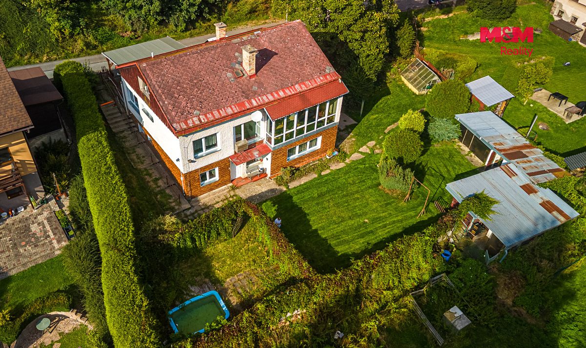 Prodej rodinného domu 180 m², pozemek 1660 m² – fotografie 4