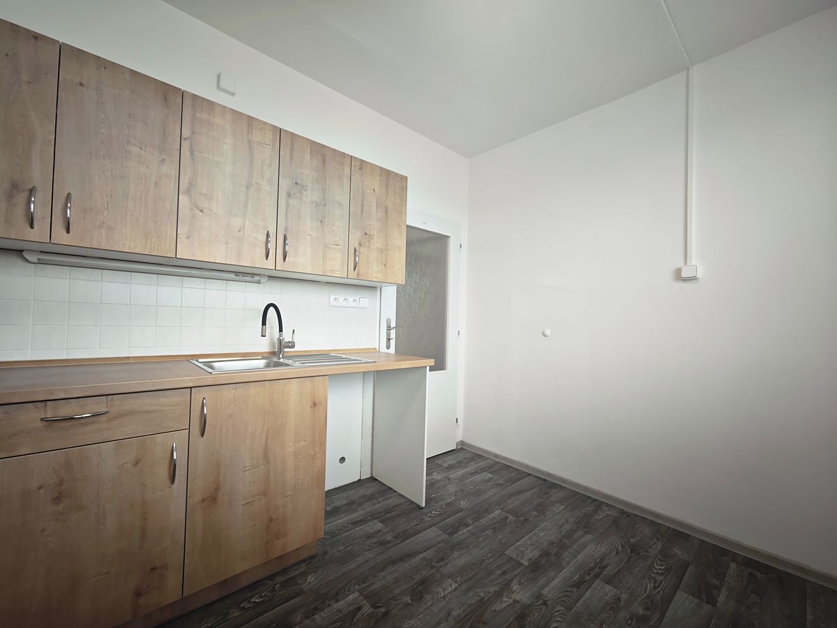 Pronájem bytu 1+1 32 m² – fotografie 5