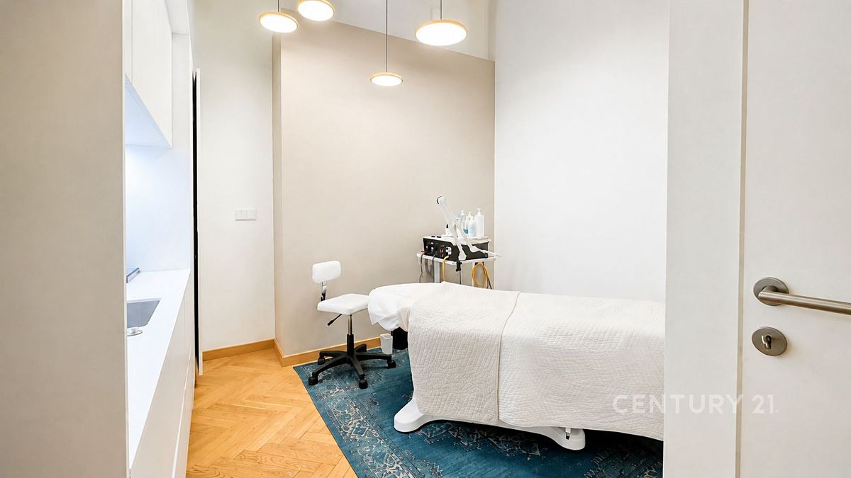 Pronájem obchodního prostoru 68 m²