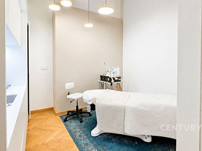 Pronájem obchodního prostoru 68 m²