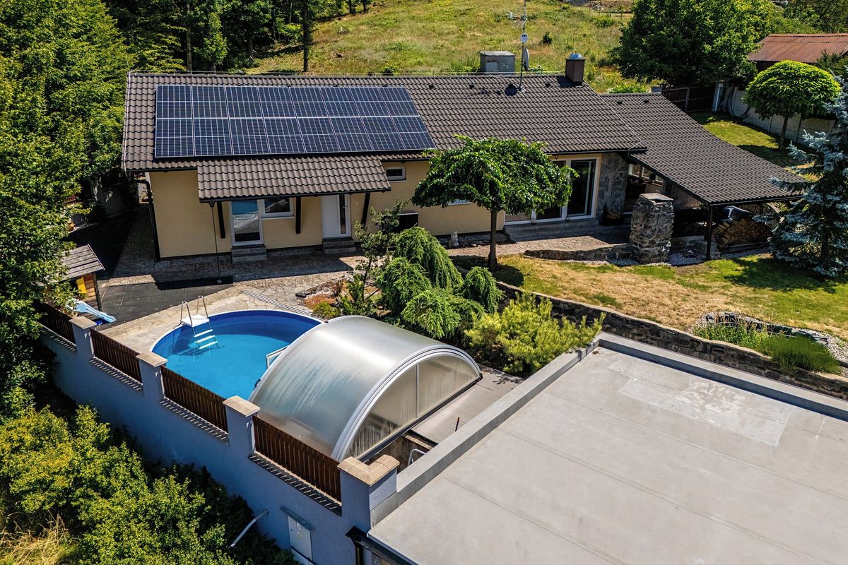 Prodej rodinného domu 140 m², pozemek 748 m²