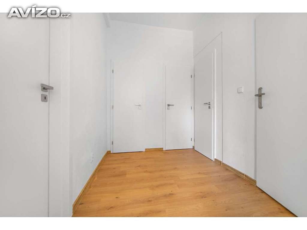Pronájem bytu 2+kk 48 m² – fotografie 3