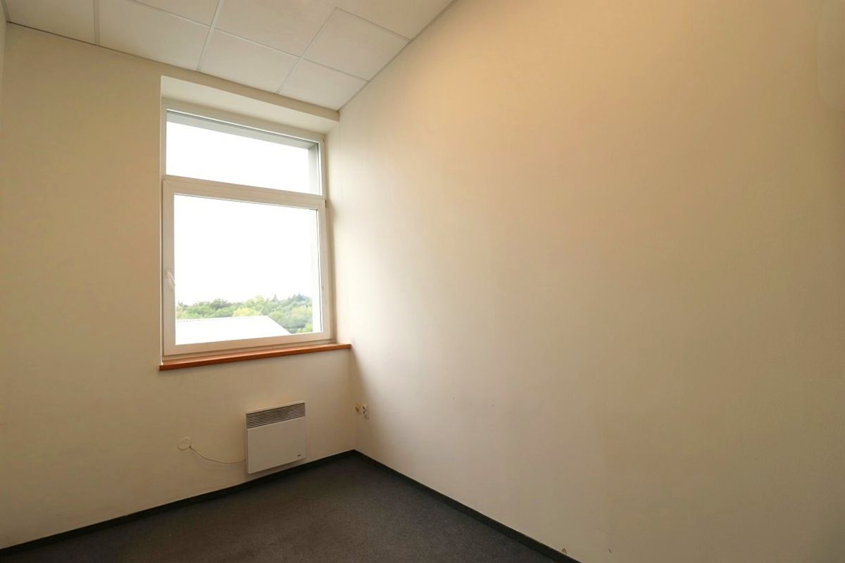 Pronájem kanceláře 9 m² – fotografie 2