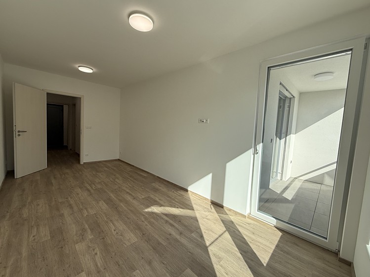 Квартира 2+kk в оренду, 61 м² (12 з 27)