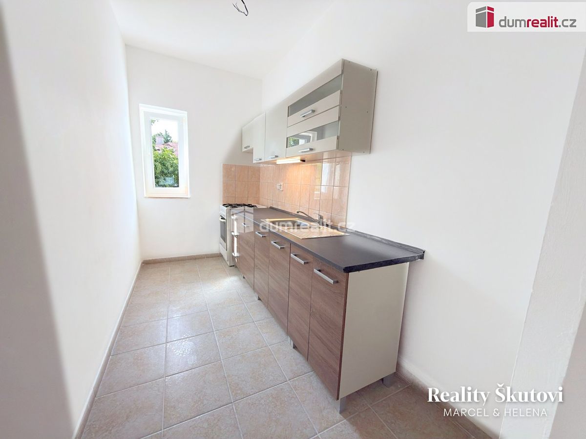 Pronájem bytu 3+1 80 m² – fotografie 2