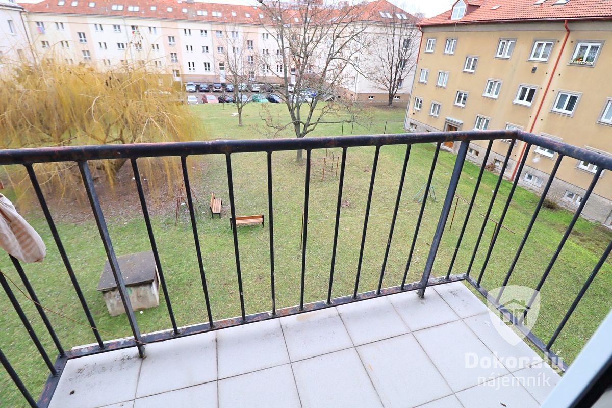 Pronájem bytu 2+1 56 m² – fotografie 3