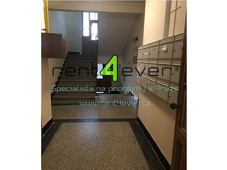Pronájem bytu 3+kk, 84 m² (22 z 24)