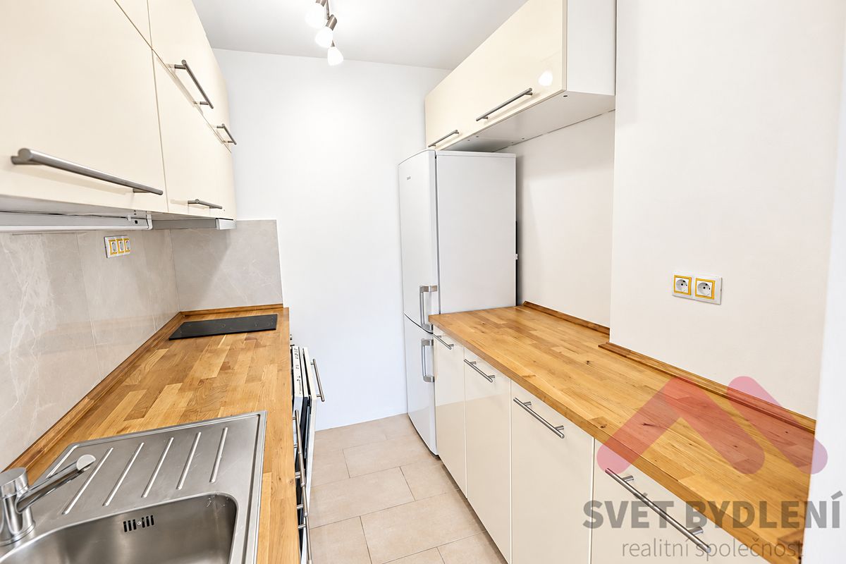 Pronájem bytu 2+kk 44 m² – fotografie 4