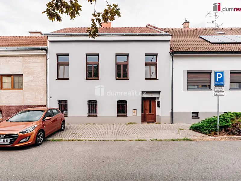 Pronájem bytu 1+kk 35 m², Břeclav – náhled fotky 1