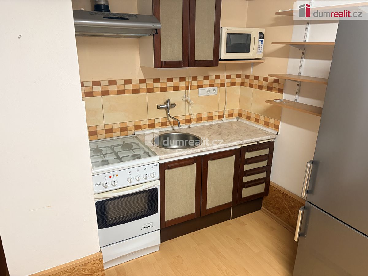 Pronájem bytu 1+kk 35 m² – fotografie 2