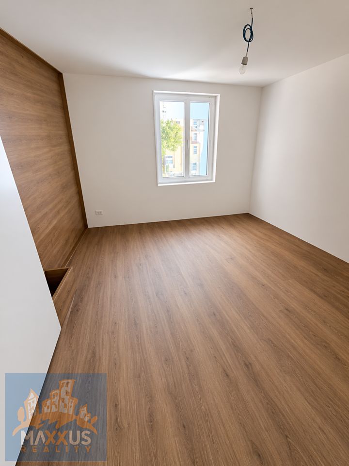 Pronájem bytu 4+kk 123 m² – fotografie 5
