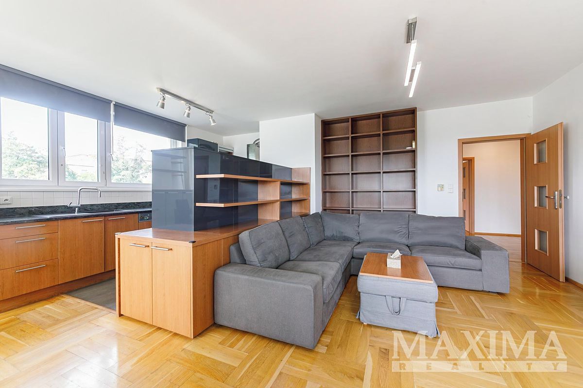 Pronájem bytu 4+kk 117 m² – fotografie 2