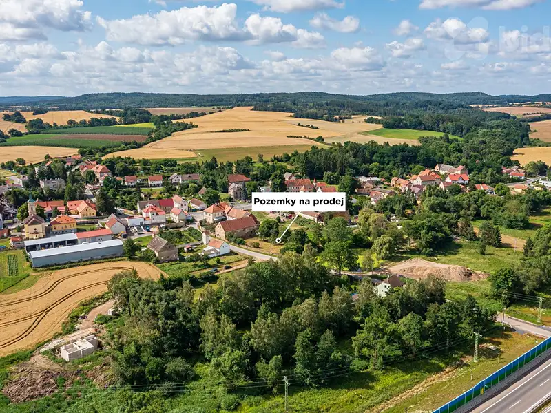 Prodej stavebního pozemku 1773 m², Hořovičky – náhled fotky 2