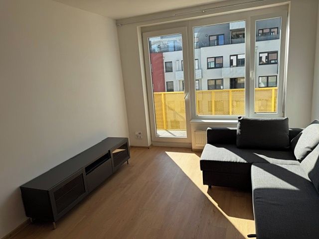 Pronájem bytu 2+kk 53 m² – fotografie 2