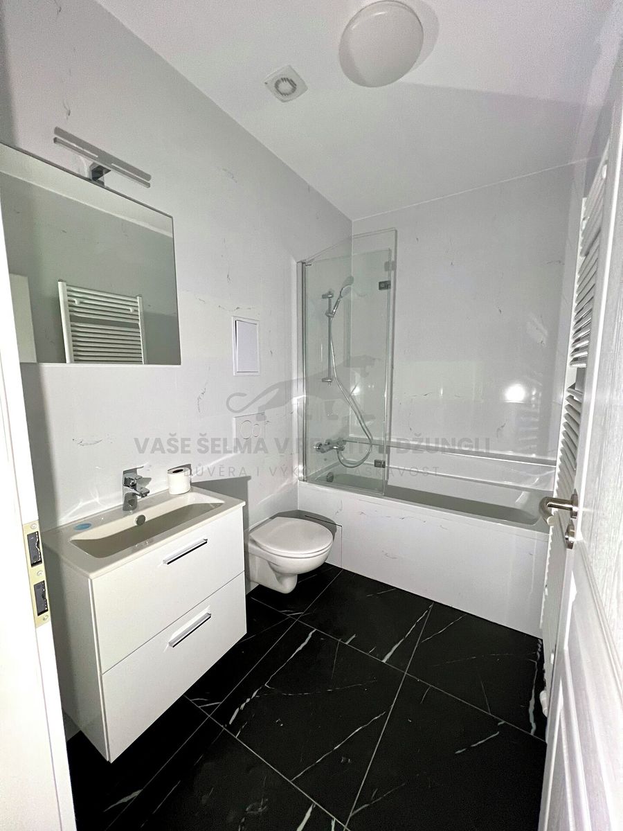 Pronájem bytu 1+kk 32 m² – fotografie 5