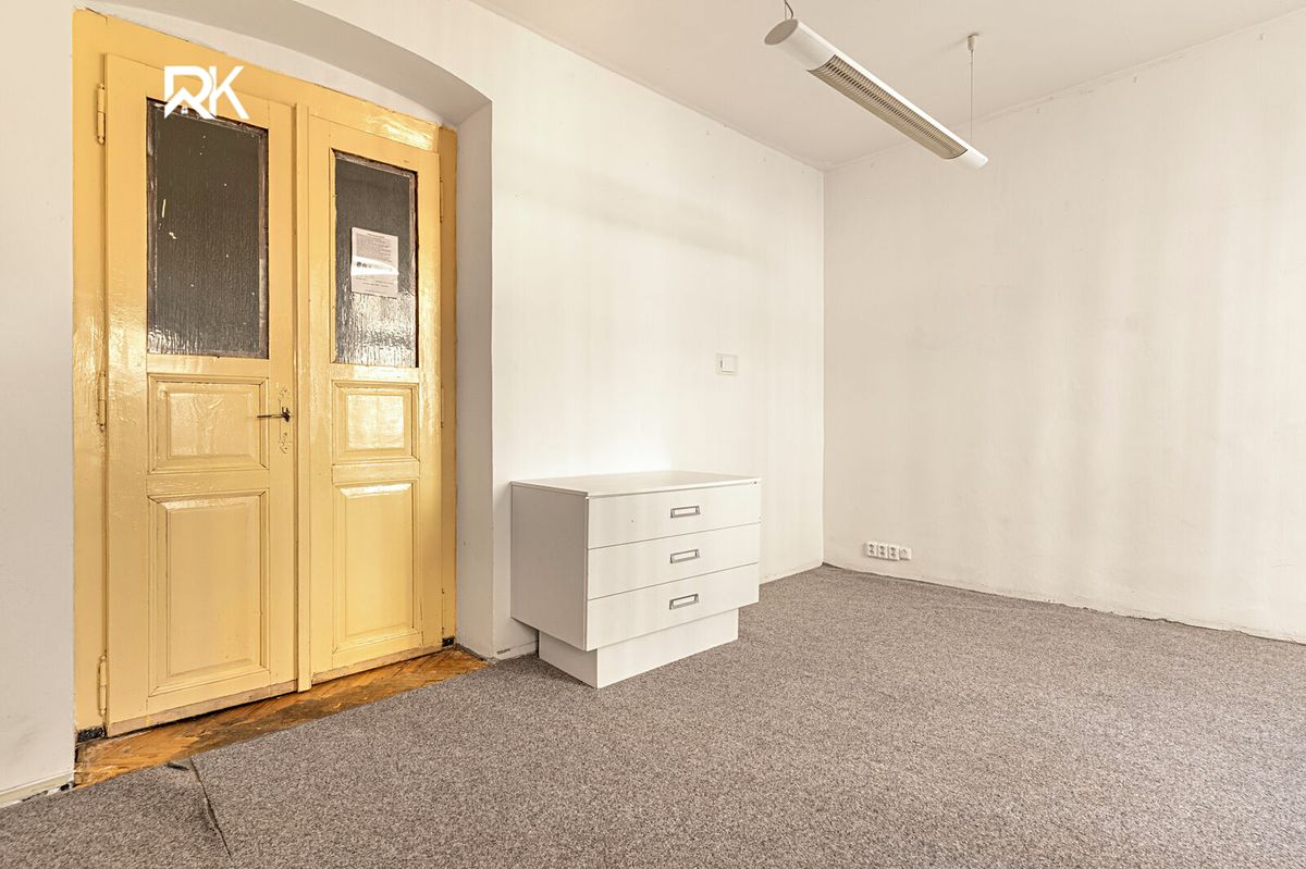 Pronájem obchodního prostoru 17 m² – fotografie 4