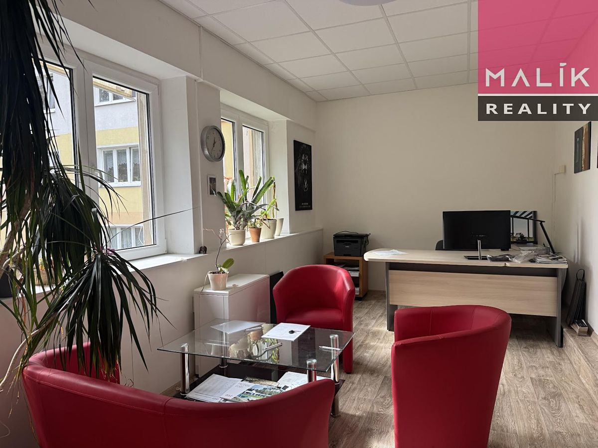 Pronájem kanceláře 23 m² – fotografie 2