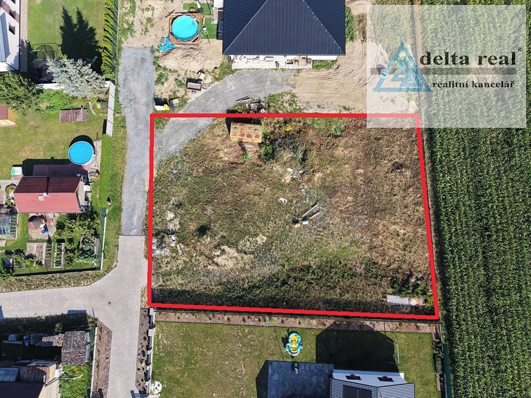 Prodej stavebního pozemku 1204 m² – fotografie 2