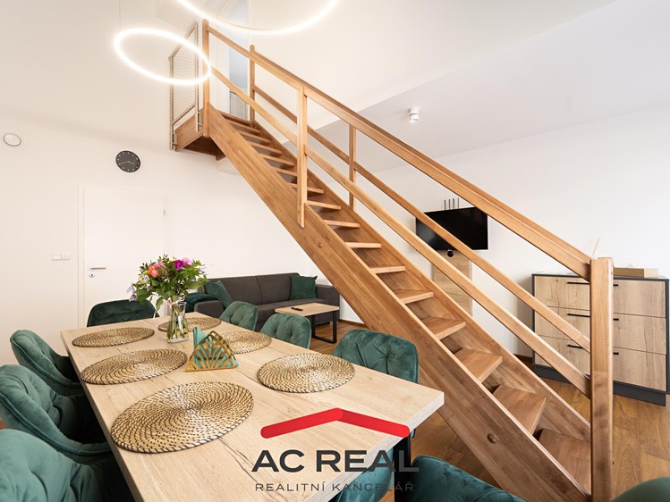 Prodej komerčního prostoru, 82 m² (4 z 20)
