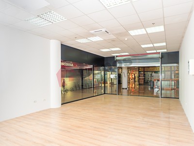 Pronájem komerčního prostoru, 55 m² (3 z 18)