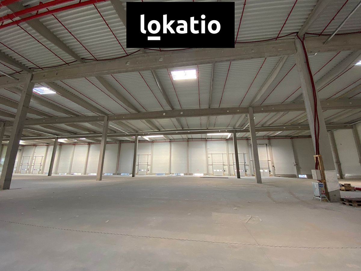 Pronájem skladového prostoru 1224 m² – fotografie 2
