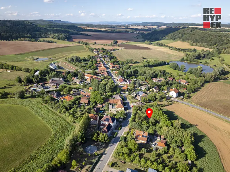 Prodej stavebního pozemku 1513 m², Slatina – náhled fotky 1