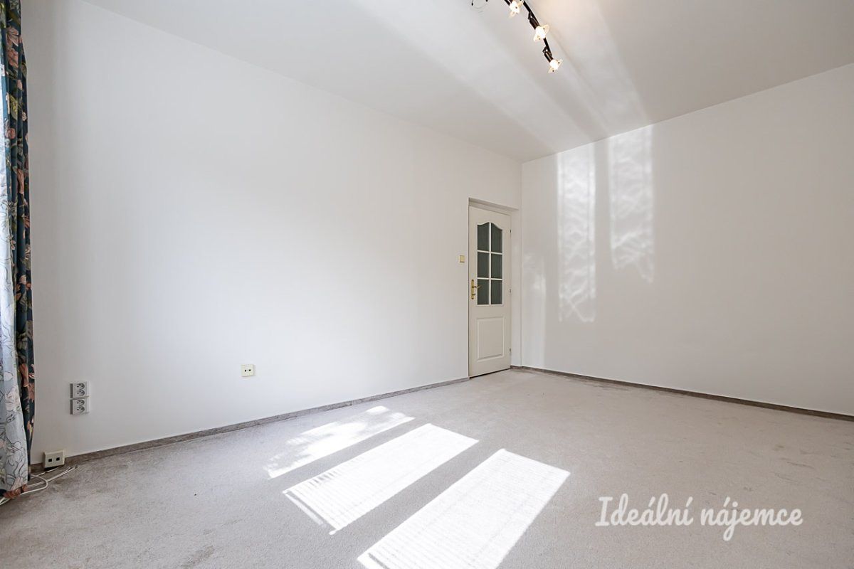 Pronájem bytu 2+1 52 m² – fotografie 5