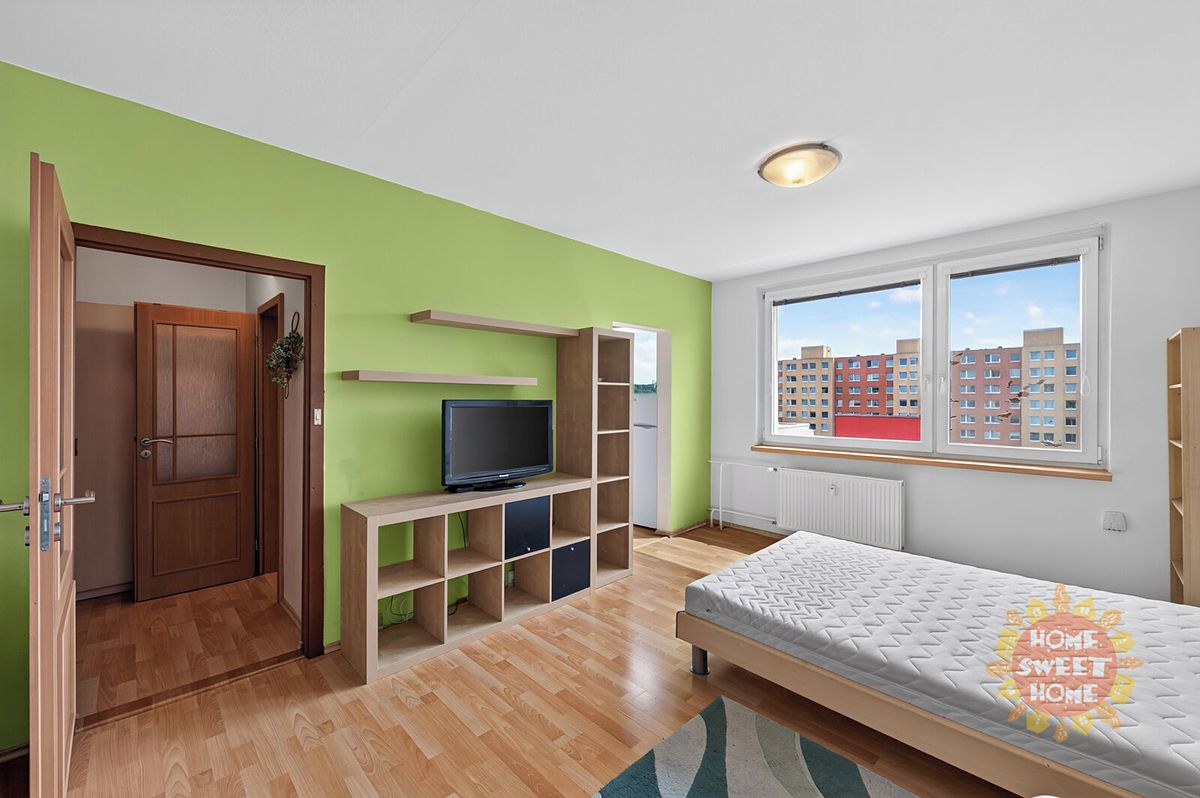 Pronájem bytu 1+kk 30 m² – fotografie 2