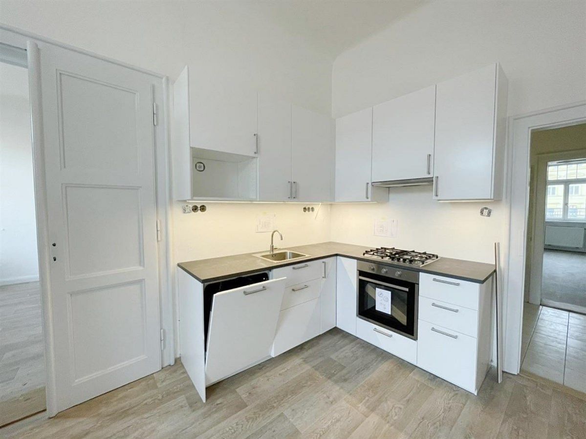 Pronájem bytu 3+kk 75 m² – fotografie 2