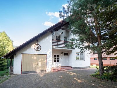 Prodej rodinného domu 200 m², pozemek 1350 m²