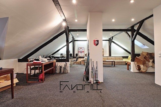 Prodej kanceláře 225 m² – fotografie 2