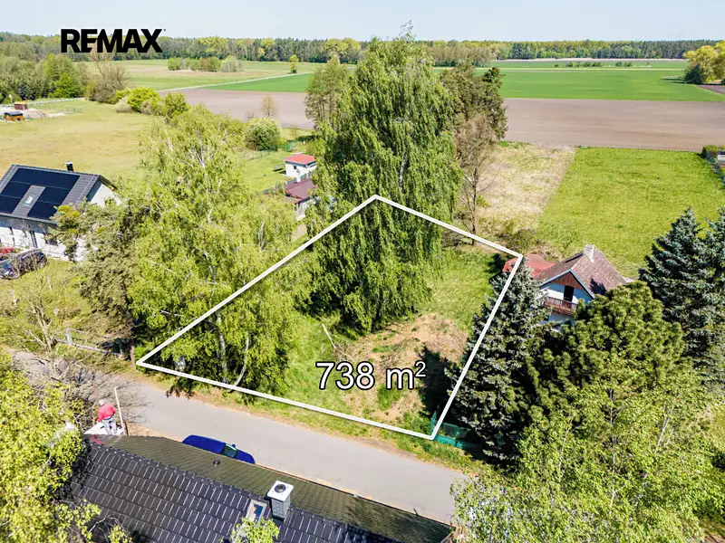 Prodej stavebního pozemku 738 m², Sadská – náhled fotky 1