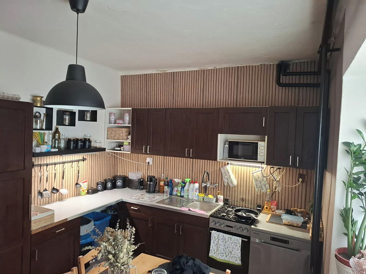Prodej rodinného domu 230 m², pozemek 430 m² – fotografie 2