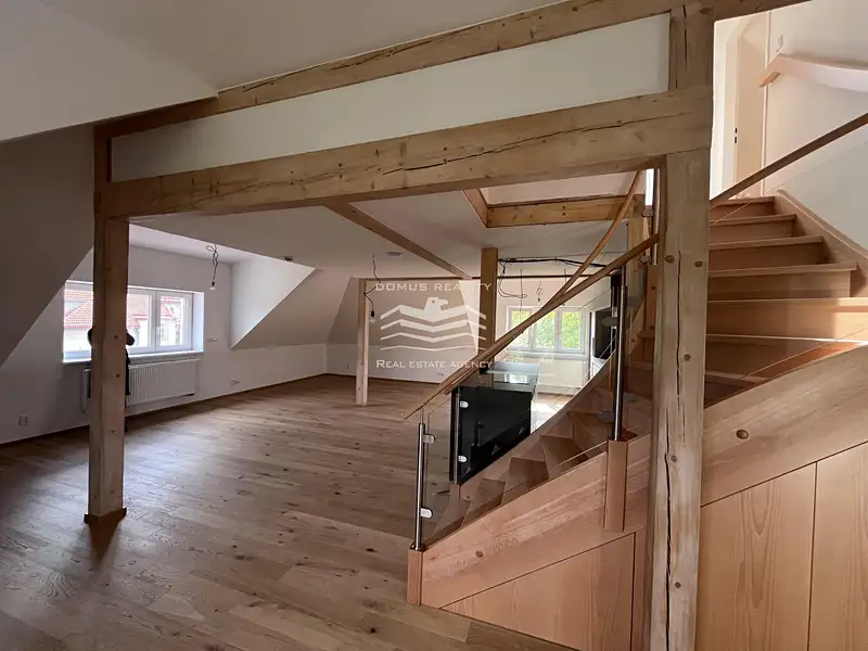 Pronájem bytu 4+kk 100 m², Praha – náhled fotky 2