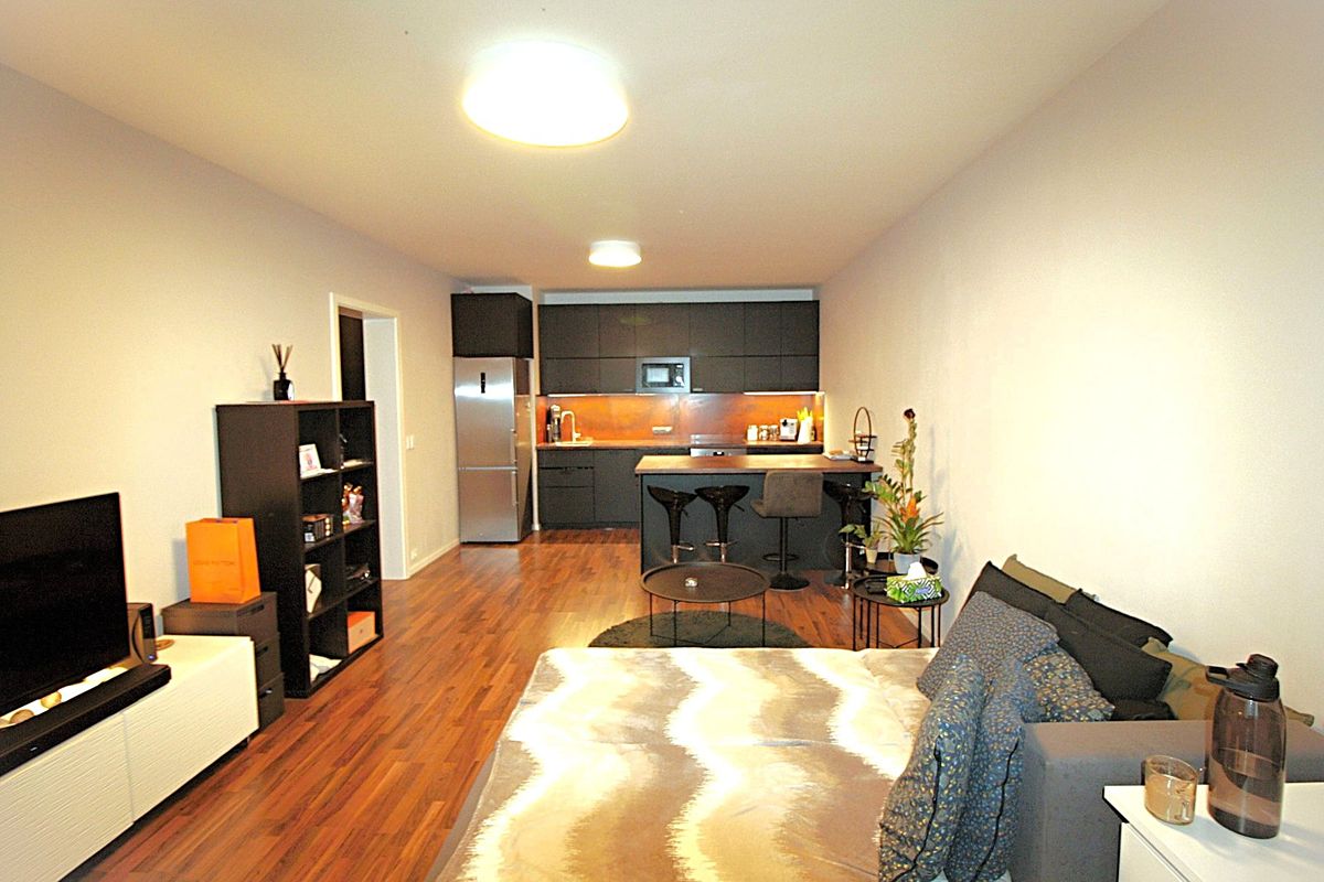 Pronájem bytu 2+kk 55 m² – fotografie 2