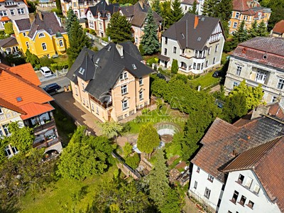 Prodej  rodinného domu 343 m², pozemek 744 m²