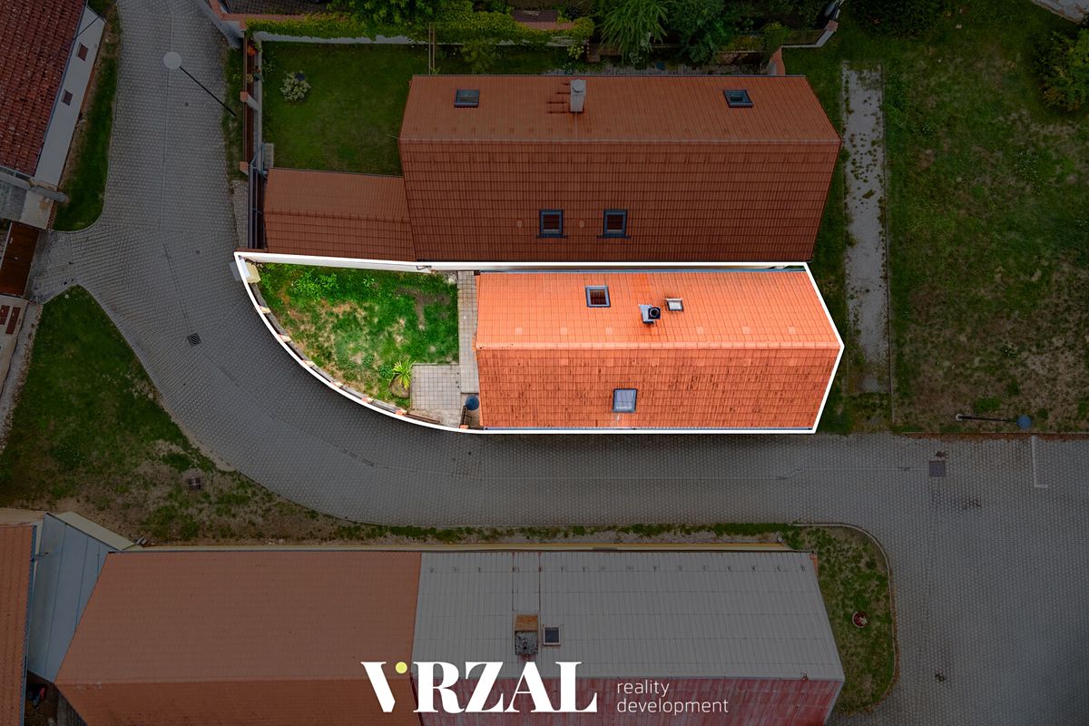 Prodej rodinného domu 108 m², pozemek 151 m² – fotografie 3
