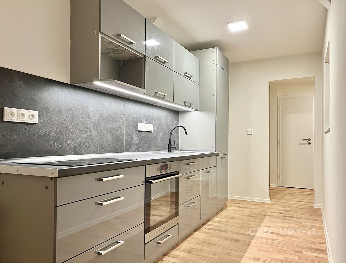 Pronájem bytu 3+1 88 m² – fotografie 5