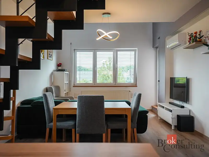 Prodej bytu 4+kk 111 m², Řitka – náhled fotky 1