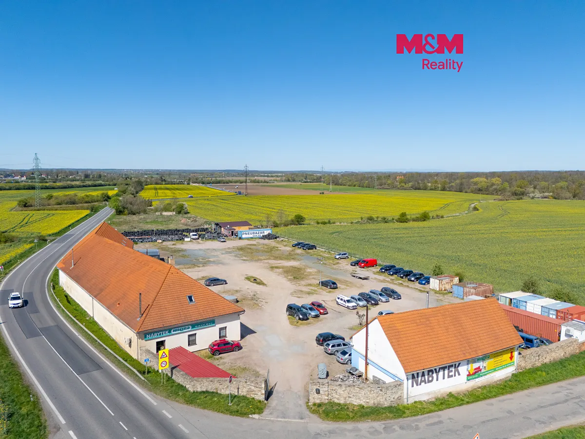 Pronájem pozemku 1000 m²