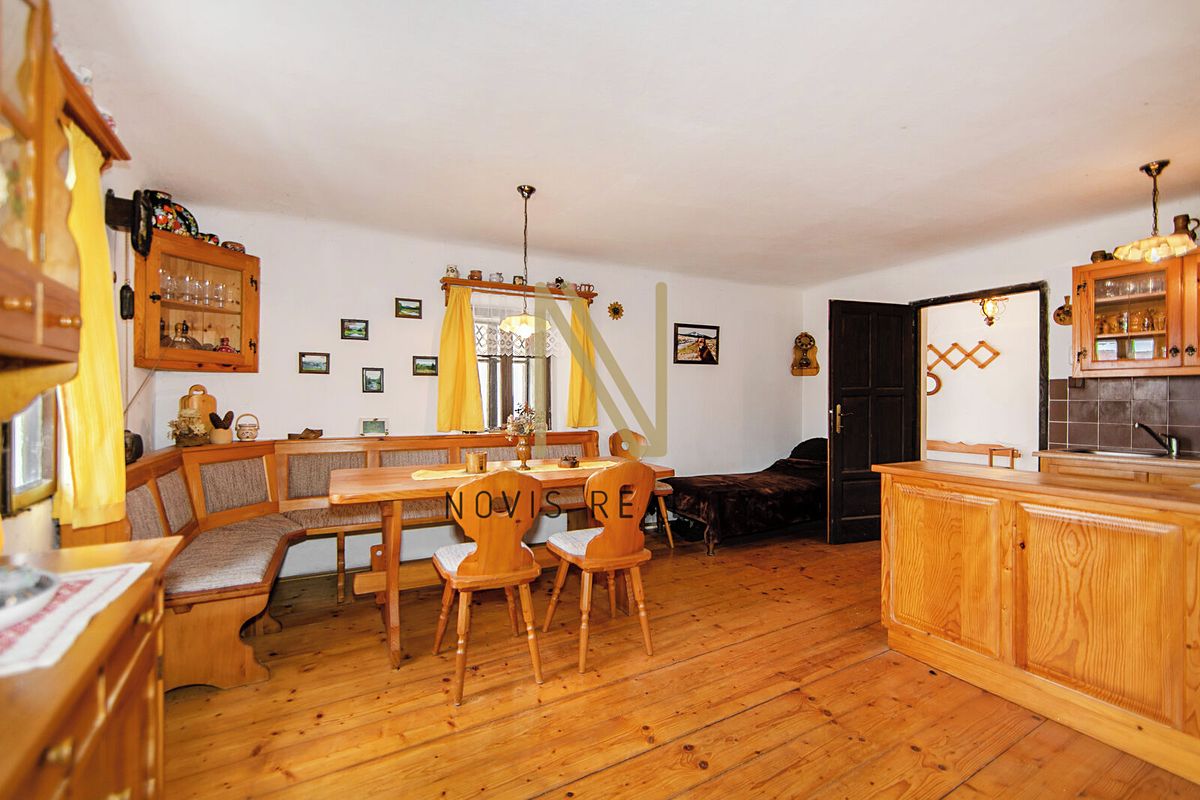 Prodej chalupy 158 m², pozemek 126 m² – fotografie 3