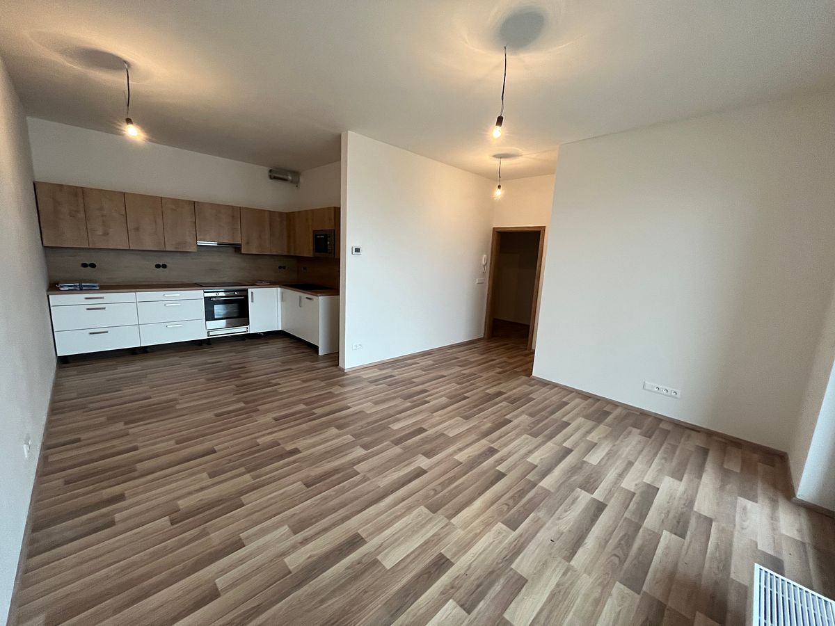 Pronájem bytu 2+kk 60 m²
