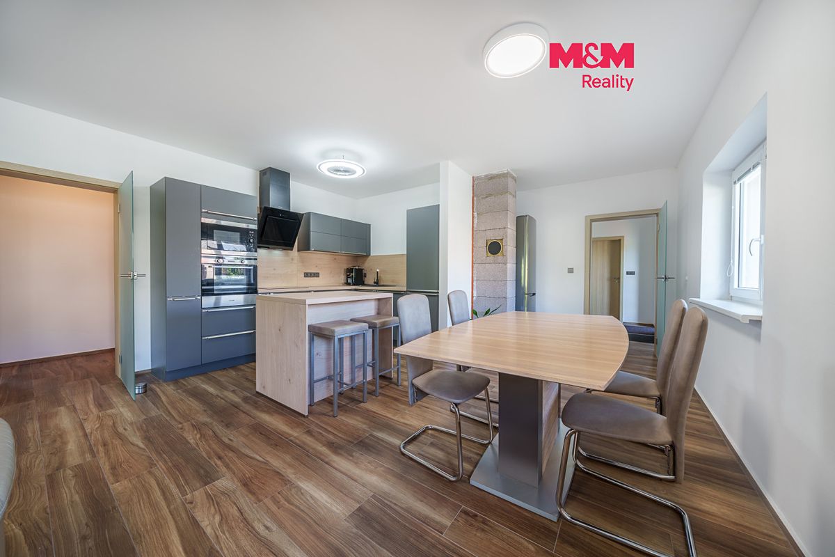 Prodej rodinného domu 141 m², pozemek 1207 m²