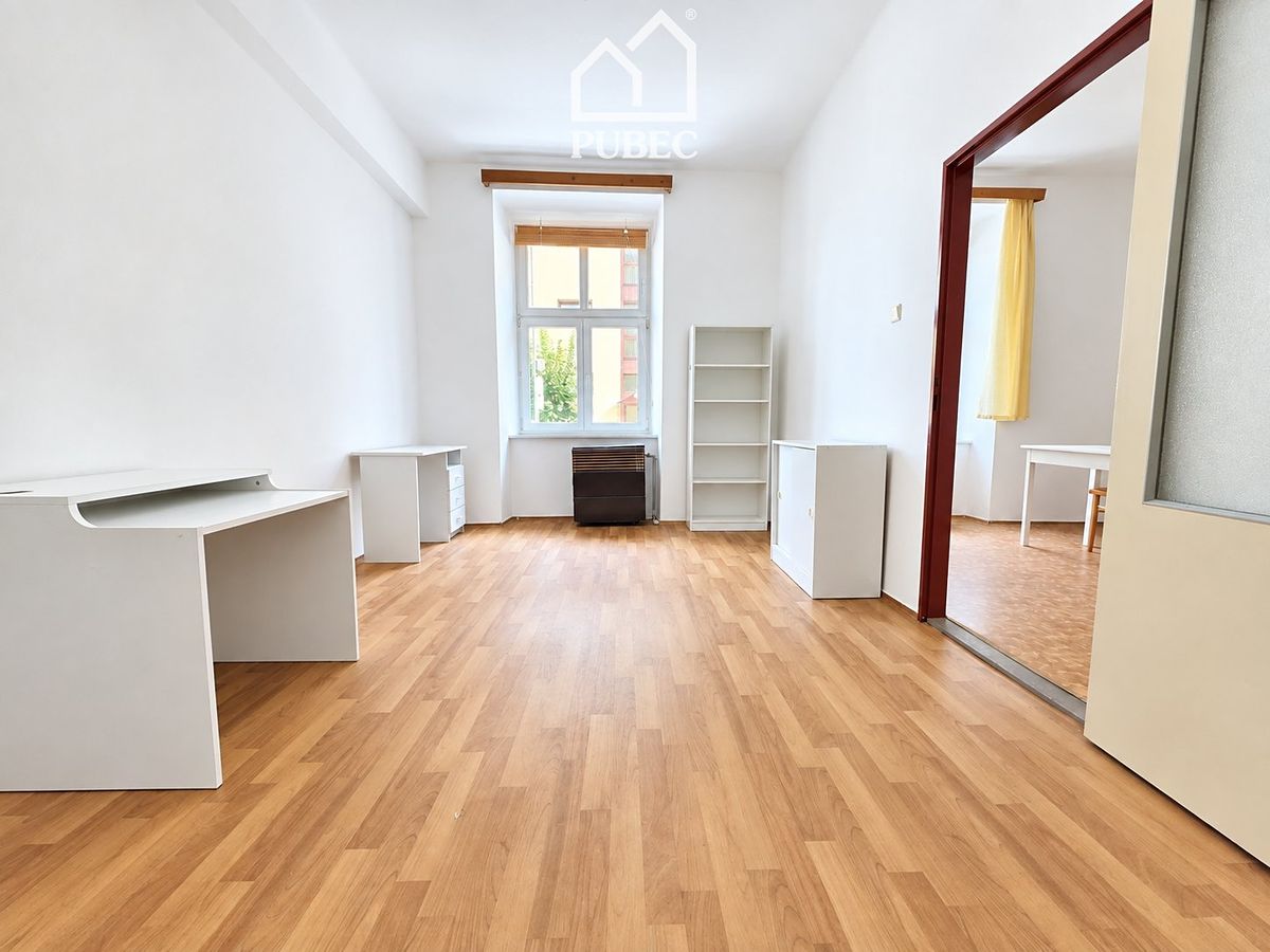 Pronájem bytu 2+kk 44 m² – fotografie 4